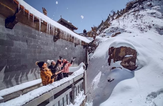 サパ 雪 観光ツア